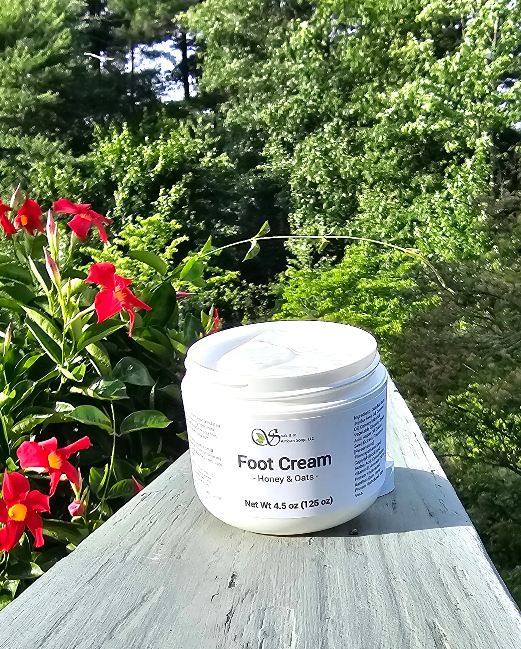 4.5 OUNCE - HONEY & OATS FOOT CREAM
