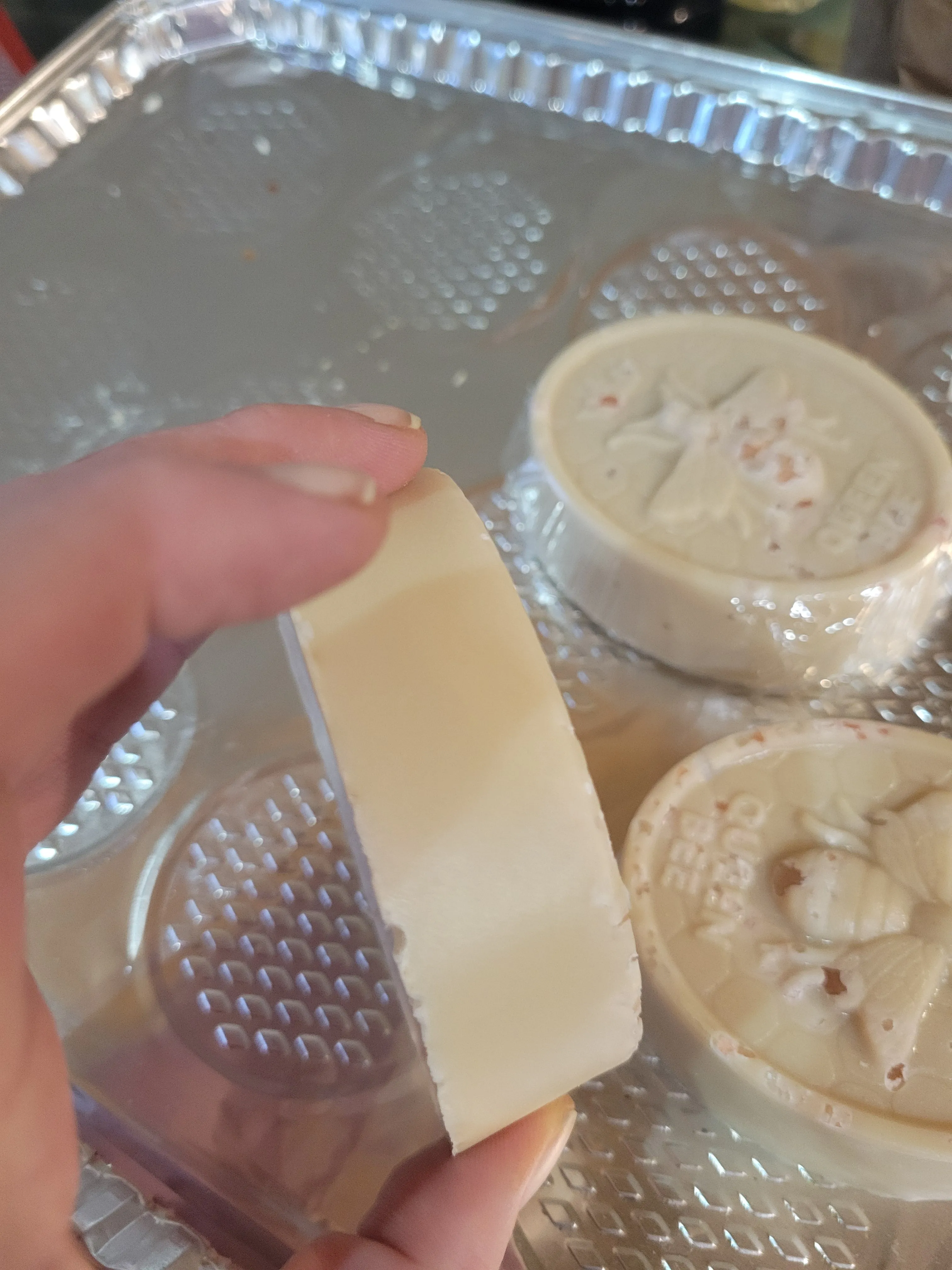 Colloidal Oatmeal & Raw Honey Himalayan Salt Scrub Soaps that help  Eczema, Psoriasis & Acne