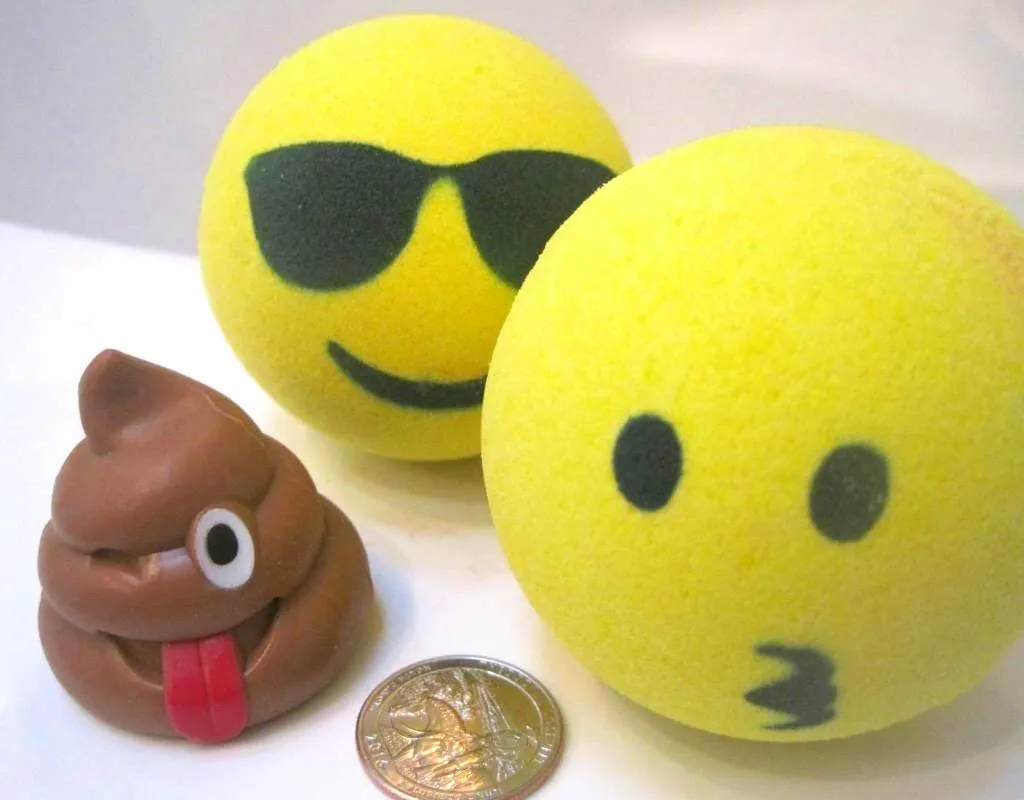 Emoji Kids Bath Bomb with Toy Inside (Yellow)