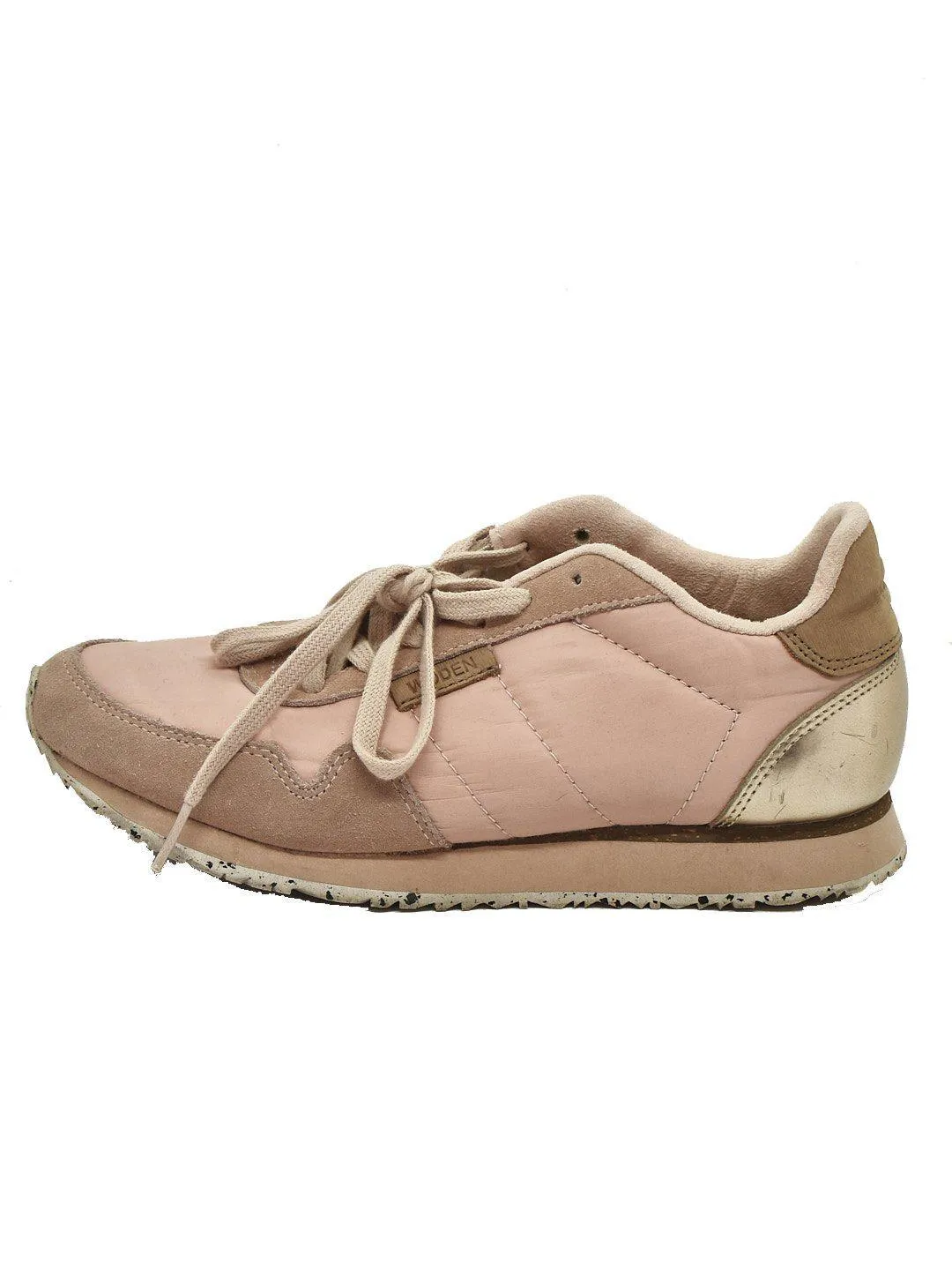 Feminine sneaks