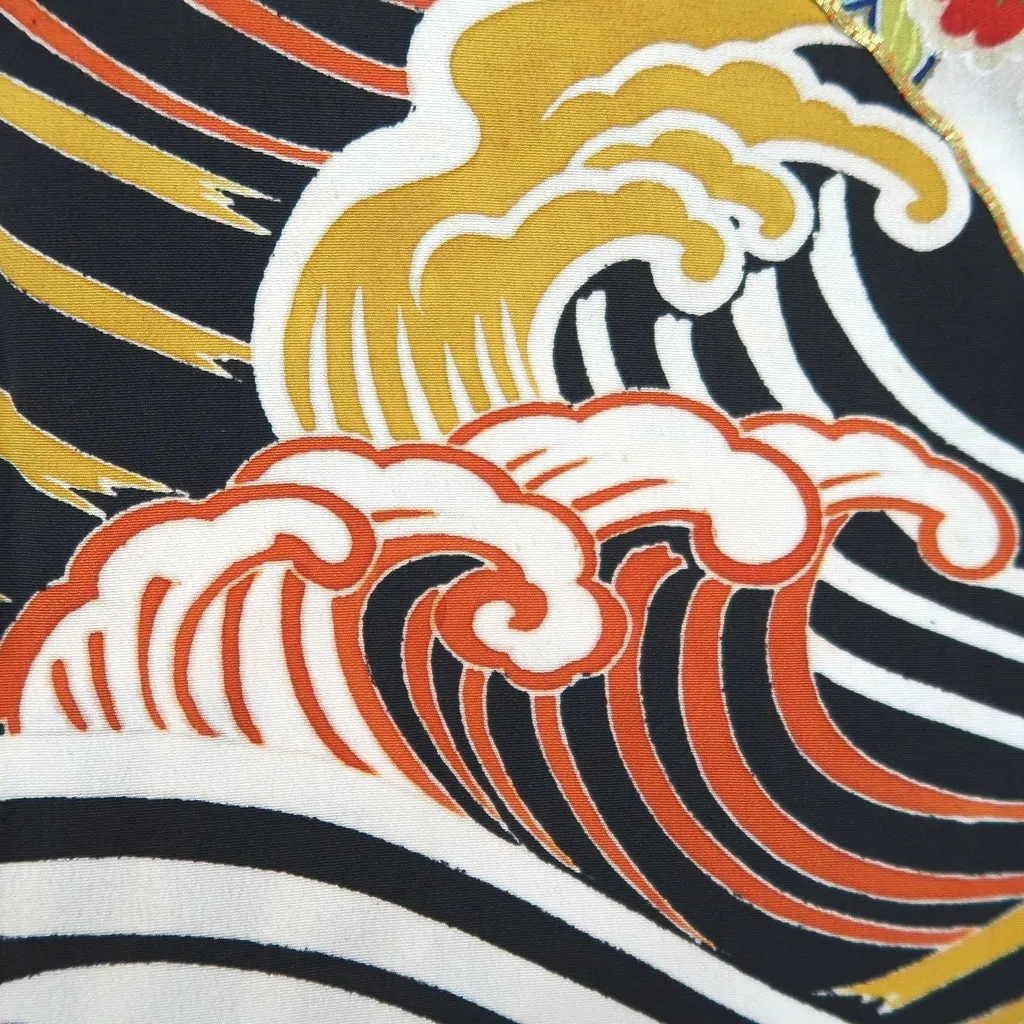 Furisode Vintage(1920-1950) Black Curling Wave Silk #9953Z1