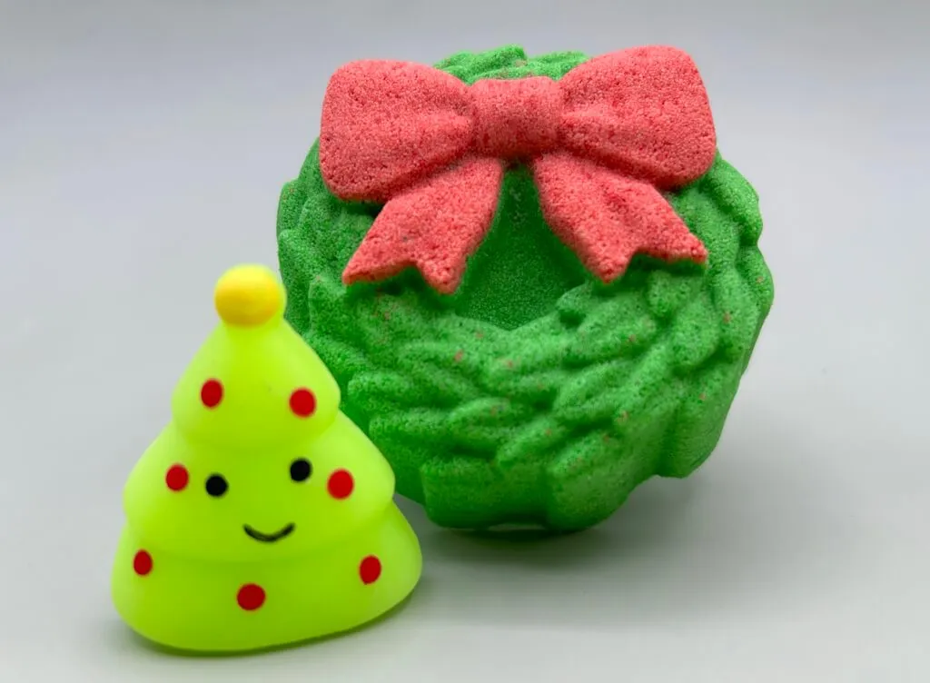 Holiday Wreath Kids Bath Bomb with Christmas Squishy Toy Inside