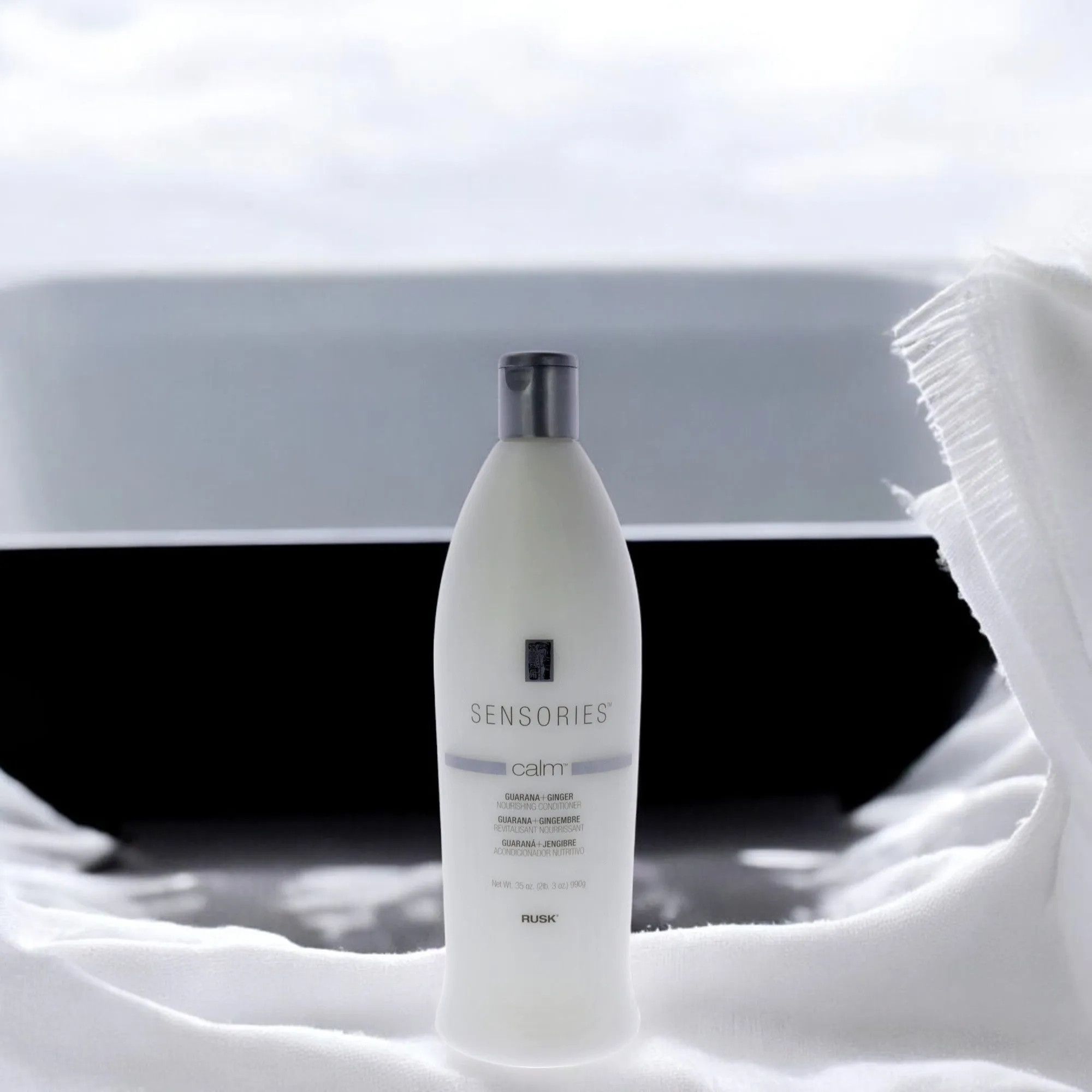 Sensories Calm Guarana And Ginger Nourishing Conditioner by Rusk for Unisex - 35 oz Conditioner